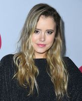 Taylor Spreitler Longsleeve T-shirt #3922003