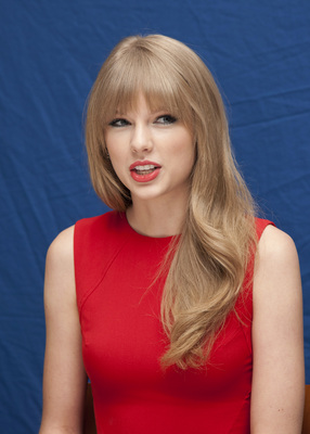 Taylor Swift Poster 2239763