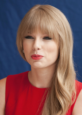 Taylor Swift Poster 2239772