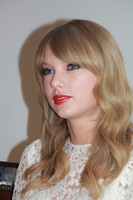Taylor Swift hoodie #2361439