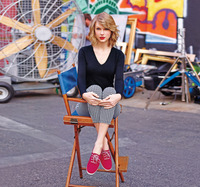 Taylor Swift t-shirt #2640319