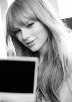 Taylor Swift t-shirt #2640321
