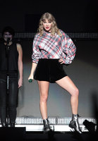 Taylor Swift t-shirt #2923078