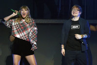 Taylor Swift Sweatshirt #2923160