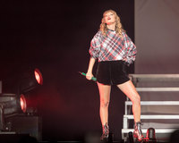 Taylor Swift Longsleeve T-shirt #2923181