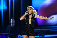 Taylor Swift t-shirt #2923218