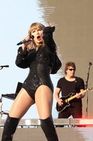 Taylor Swift t-shirt #3285489