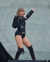 Taylor Swift Sweatshirt #3285578