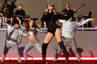 Taylor Swift t-shirt #3307001