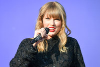 Taylor Swift t-shirt #3307173