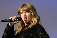 Taylor Swift Longsleeve T-shirt #3307184