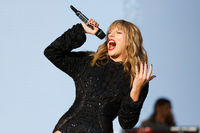 Taylor Swift hoodie #3307225