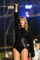 Taylor Swift t-shirt #3307229