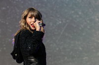 Taylor Swift t-shirt #3307235