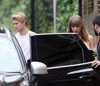 Taylor Swift Sweatshirt #3312114