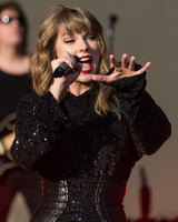 Taylor Swift t-shirt #3314554