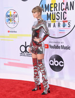 Taylor Swift Sweatshirt #3813786