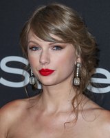 Taylor Swift Longsleeve T-shirt #3813810