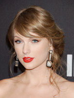 Taylor Swift Longsleeve T-shirt #3813989