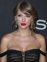 Taylor Swift t-shirt #3814143