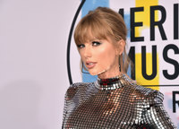 Taylor Swift Longsleeve T-shirt #3814221