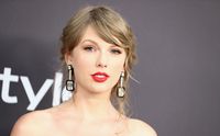 Taylor Swift mug #G2431490
