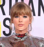 Taylor Swift Longsleeve T-shirt #3814241