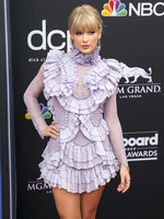 Taylor Swift Longsleeve T-shirt #3839402