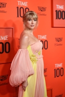 Taylor Swift Longsleeve T-shirt #3839406