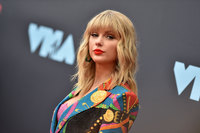 Taylor Swift Longsleeve T-shirt #3870678