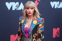 Taylor Swift Sweatshirt #3870790
