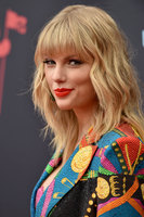 Taylor Swift Longsleeve T-shirt #3870864