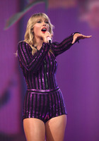 Taylor Swift t-shirt #3870884