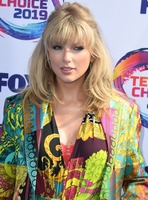 Taylor Swift t-shirt #3870894