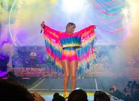 Taylor Swift longsleeve t-shirt #3870897