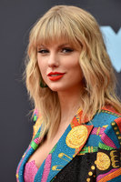 Taylor Swift t-shirt #3870899