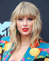 Taylor Swift longsleeve t-shirt #3870903