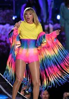 Taylor Swift t-shirt #3870921