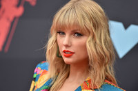 Taylor Swift Longsleeve T-shirt #3870962