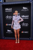Taylor Swift Longsleeve T-shirt #3871009