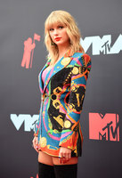 Taylor Swift Longsleeve T-shirt #3871126