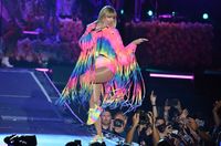 Taylor Swift Longsleeve T-shirt #3871151