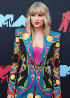 Taylor Swift Longsleeve T-shirt #3871161