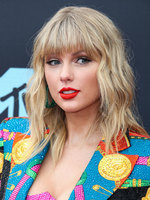 Taylor Swift Longsleeve T-shirt #3871168