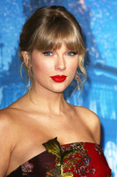 Taylor Swift Longsleeve T-shirt #3920839