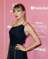 Taylor Swift tote bag #G2538155