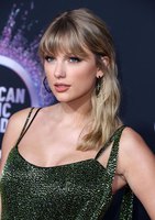 Taylor Swift tote bag #G2538174