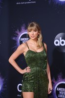 Taylor Swift tote bag #G2538240