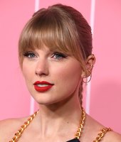 Taylor Swift t-shirt #3921009