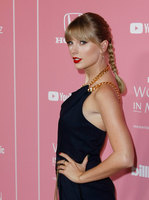 Taylor Swift Tank Top #3921198